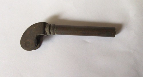 Antique brass rod tip - **,