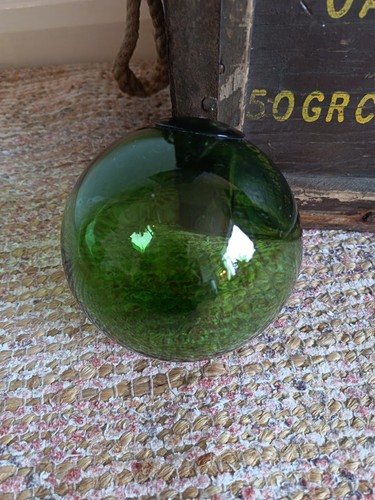 Vintage green glass fishing - green,